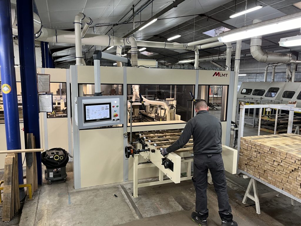 Stave manufacturing line for French Oak